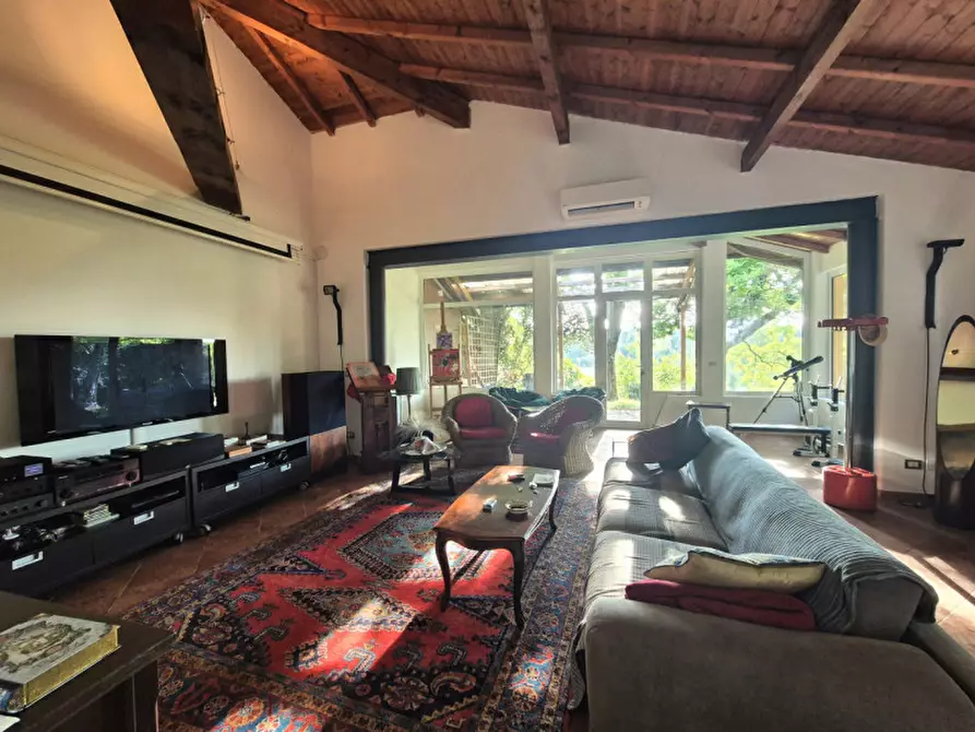 Immagine 22 di Villa in vendita  in Via Cordona 5 a Agrate Conturbia