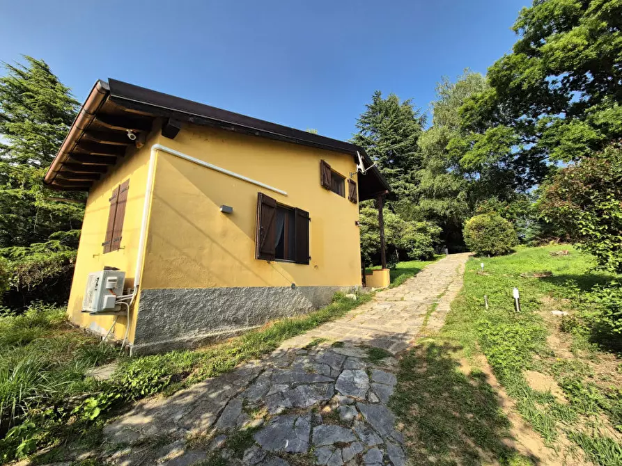 Immagine 29 di Villa in vendita  in Via Cordona 5 a Agrate Conturbia