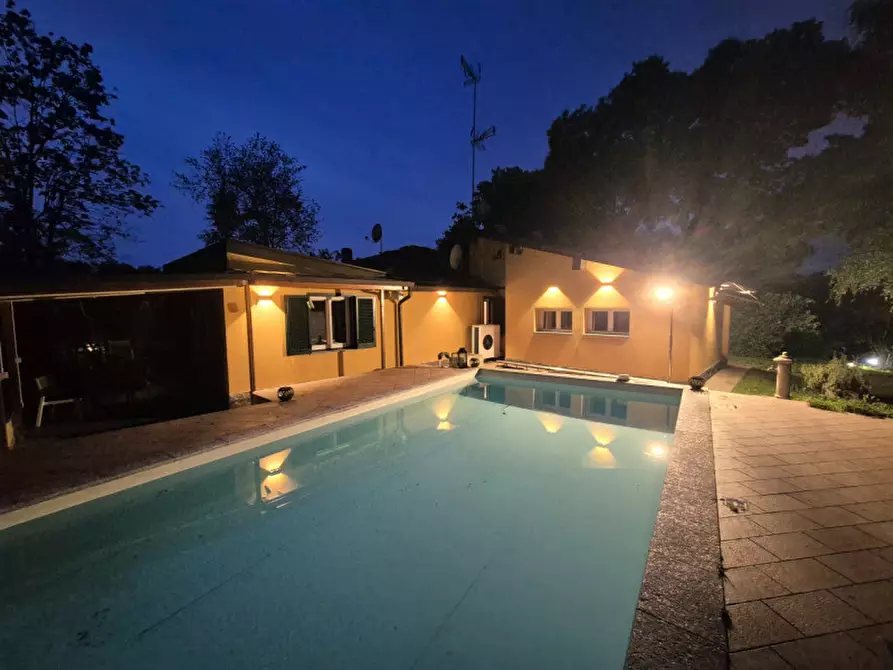 Immagine 41 di Villa in vendita  in Via Cordona 5 a Agrate Conturbia