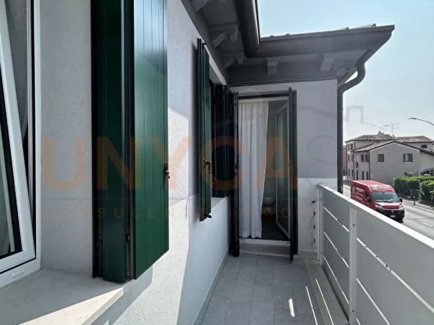 Immagine 18 di Attività commerciale in vendita  in Via Andrea Mantegna a Tombolo