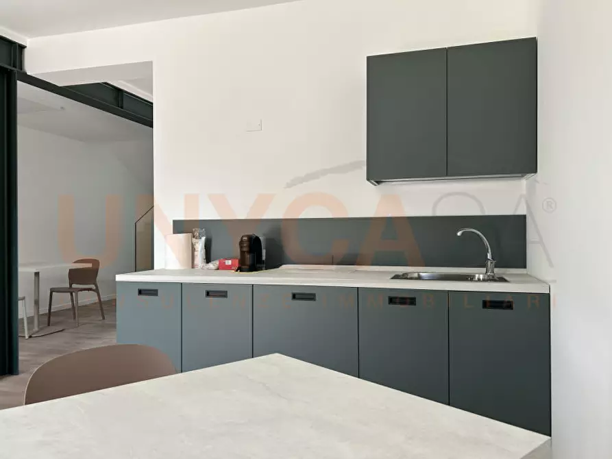 Immagine 32 di Attività commerciale in vendita  in Via Andrea Mantegna a Tombolo