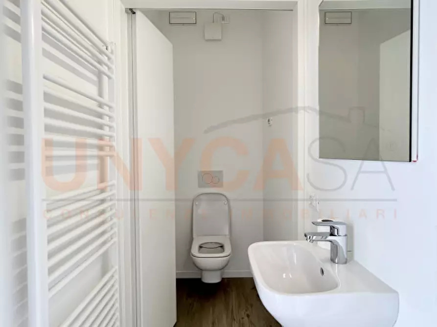 Immagine 34 di Attività commerciale in vendita  in Via Andrea Mantegna a Tombolo