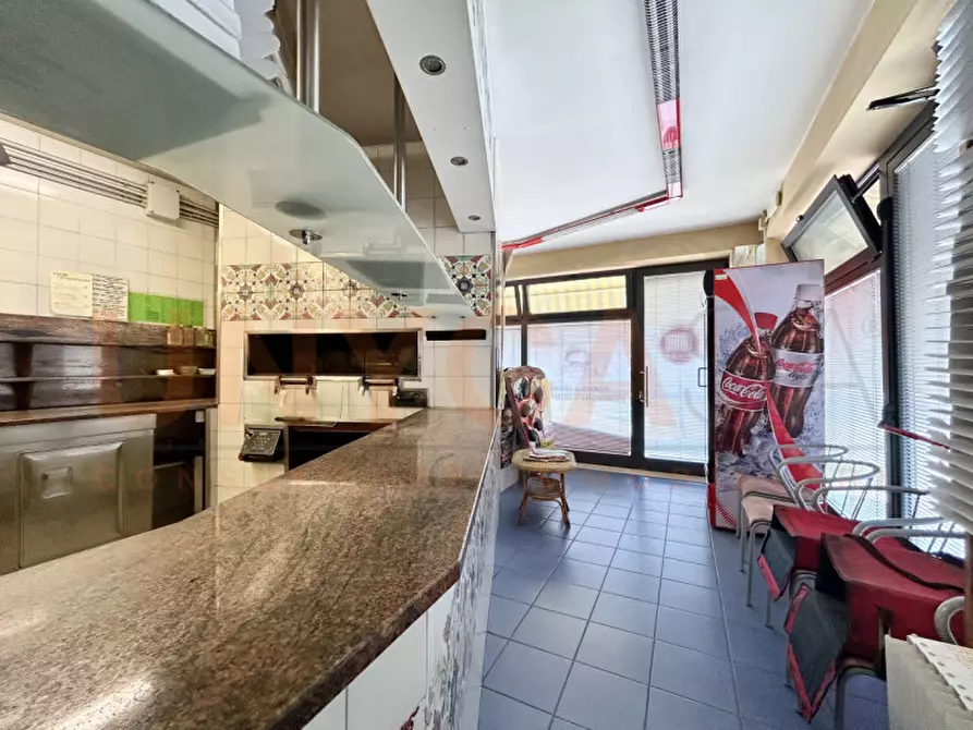 Immagine 36 di Attività commerciale in vendita  in Via Andrea Mantegna a Tombolo