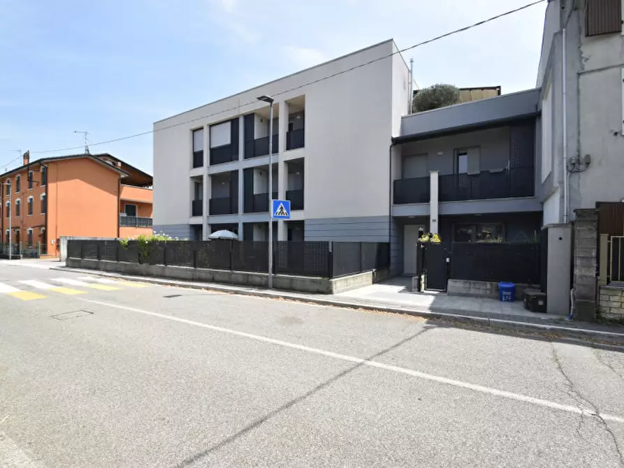 Immagine 1 di Appartamento in vendita  in Via Verona 22 a Sommacampagna