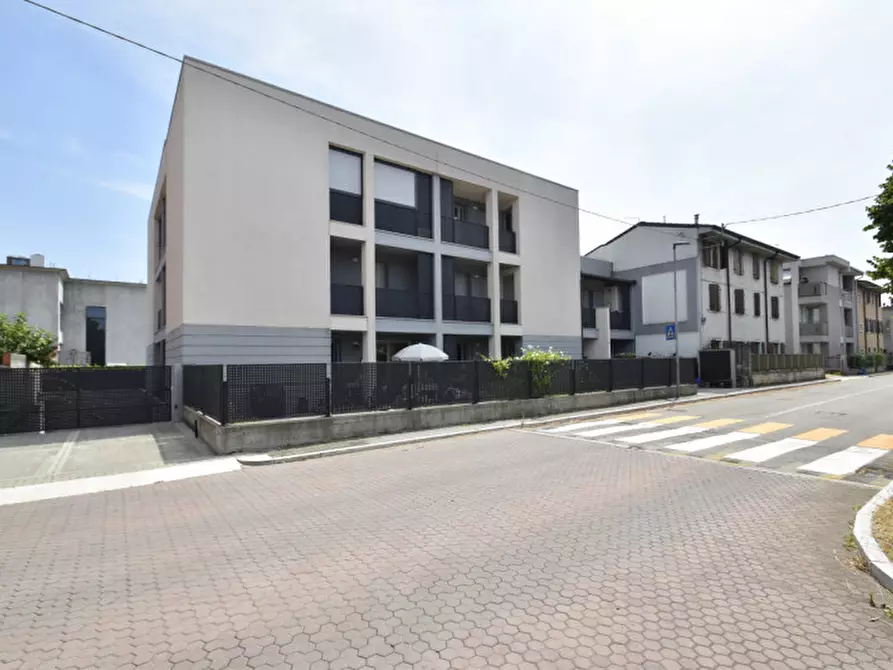 Immagine 2 di Appartamento in vendita  in Via Verona 22 a Sommacampagna