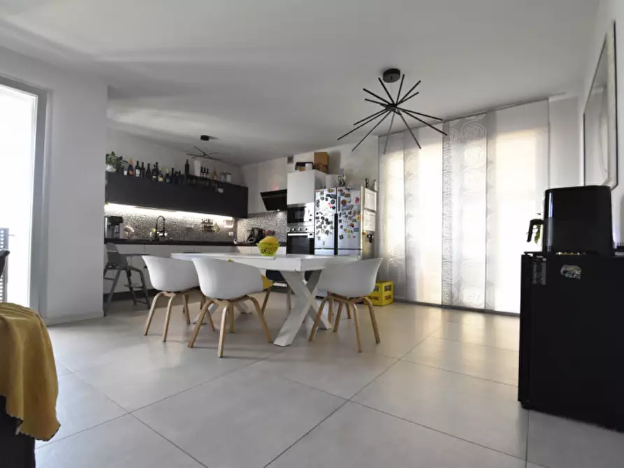 Immagine 8 di Appartamento in vendita  in Via Verona 22 a Sommacampagna