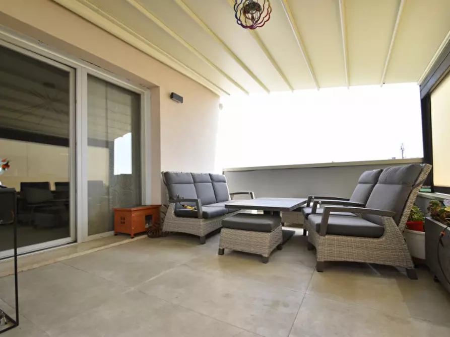 Immagine 15 di Appartamento in vendita  in Via Verona 22 a Sommacampagna