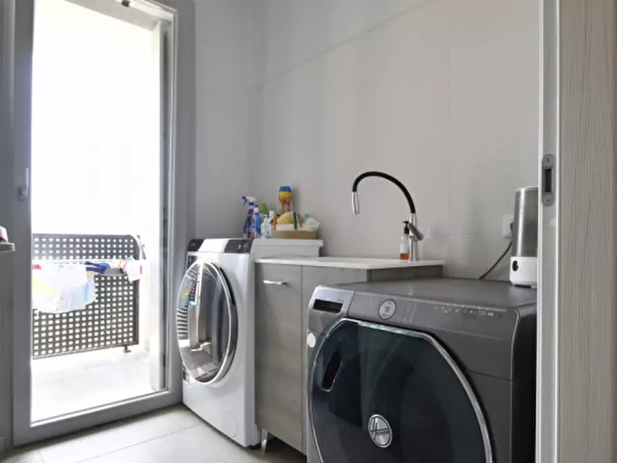 Immagine 27 di Appartamento in vendita  in Via Verona 22 a Sommacampagna