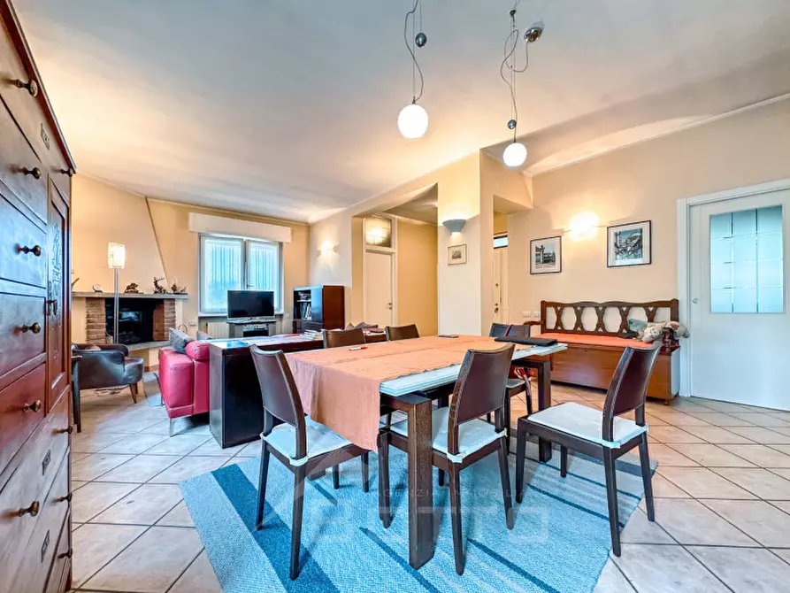 Immagine 7 di Villa in vendita  in Frazione Casareggio a Monleale