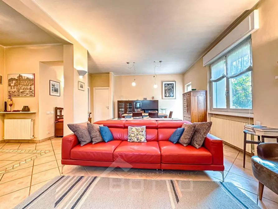 Immagine 8 di Villa in vendita  in Frazione Casareggio a Monleale