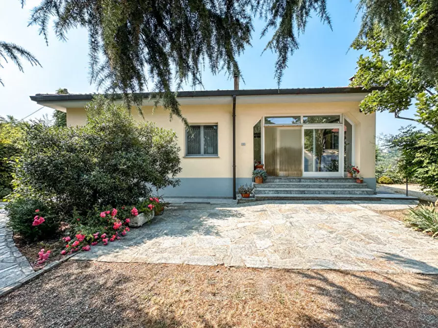 Immagine 32 di Villa in vendita  in Frazione Casareggio a Monleale