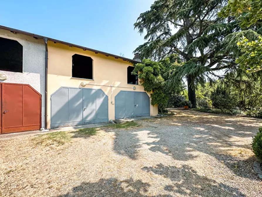 Immagine 33 di Villa in vendita  in Frazione Casareggio a Monleale
