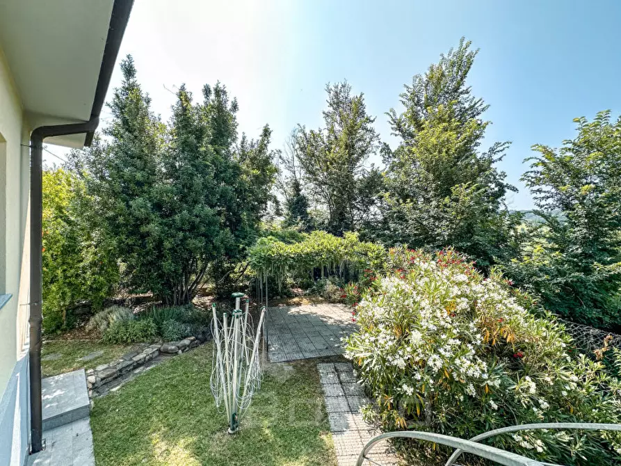 Immagine 41 di Villa in vendita  in Frazione Casareggio a Monleale