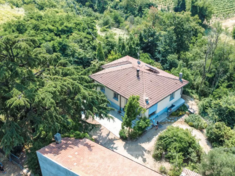 Immagine 46 di Villa in vendita  in Frazione Casareggio a Monleale