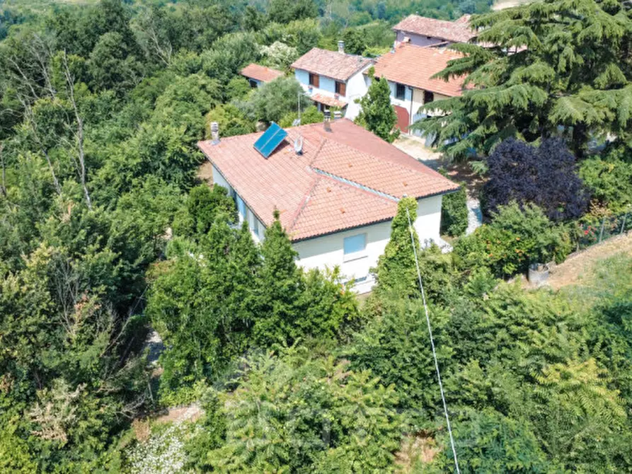 Immagine 49 di Villa in vendita  in Frazione Casareggio a Monleale