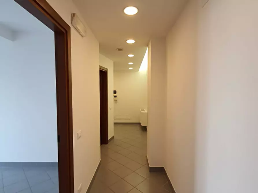 Immagine 12 di Ufficio in affitto  in Via Sacro Cuore a Rovigo