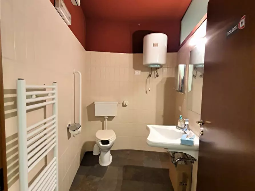 Immagine 19 di Ufficio in affitto  in Via Sacro Cuore a Rovigo