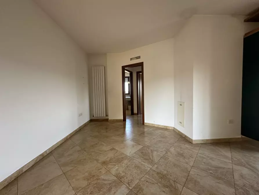 Immagine 3 di Appartamento in vendita  a Trecastelli