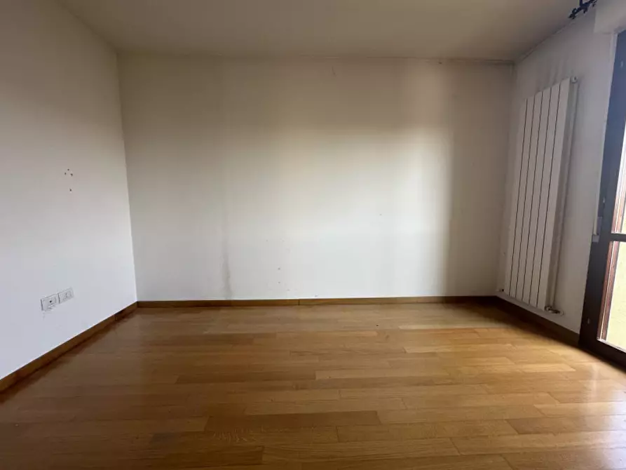 Immagine 10 di Appartamento in vendita  a Trecastelli