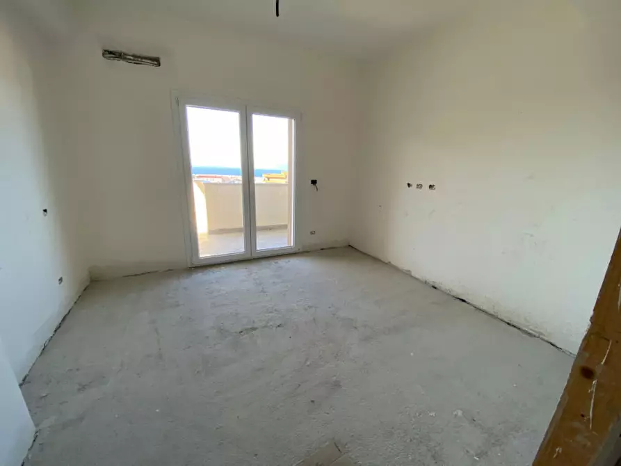 Immagine 10 di Appartamento in vendita  a Reggio Di Calabria