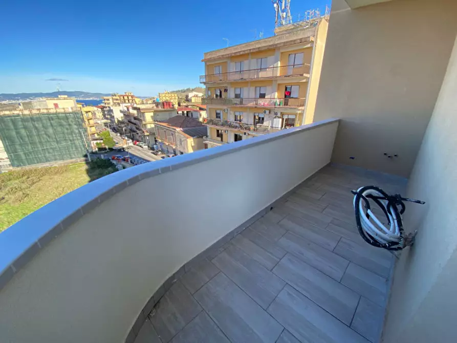 Immagine 18 di Appartamento in vendita  a Reggio Di Calabria