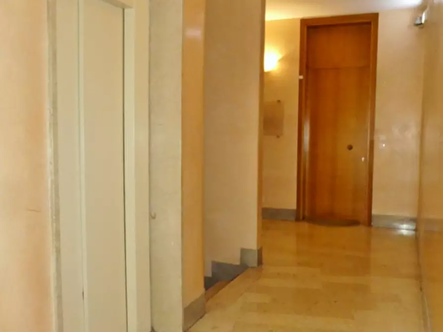 Immagine 22 di Appartamento in vendita  in contrà lodi a Vicenza