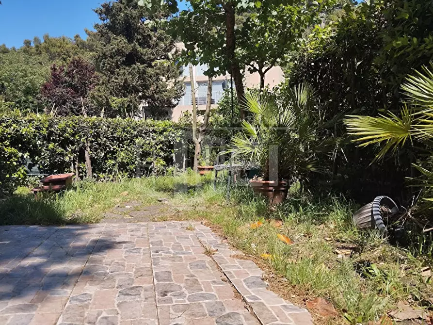 Immagine 29 di Appartamento in vendita  in Via della Porcigliana 5 a Livorno