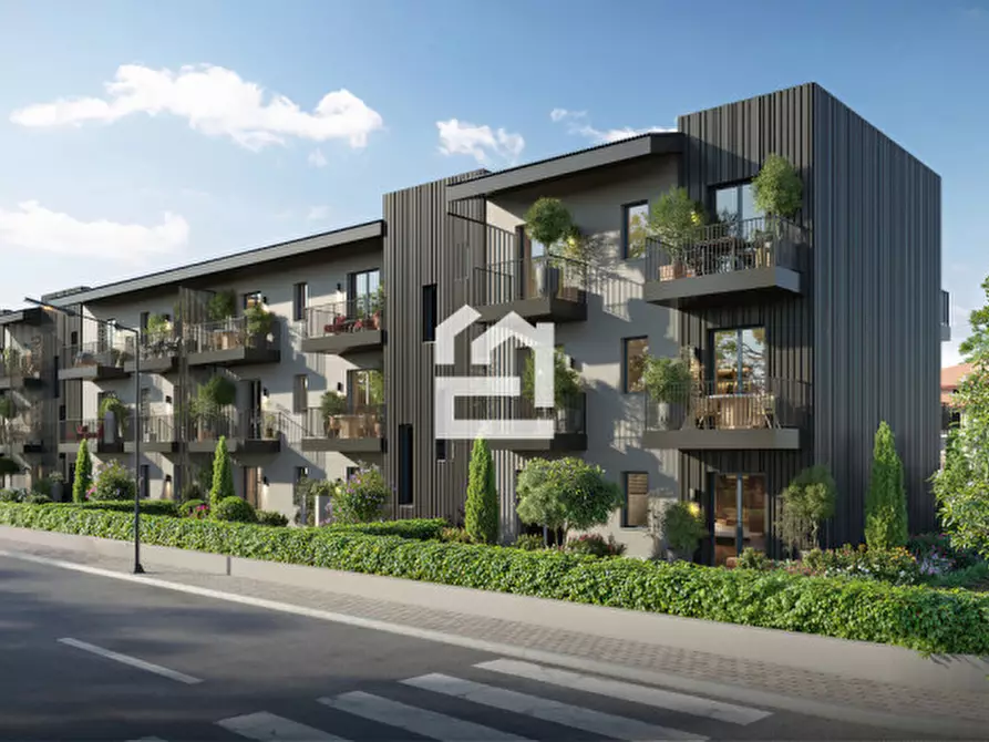 Immagine 2 di Appartamento in vendita  in la famiglia a Lonato del Garda