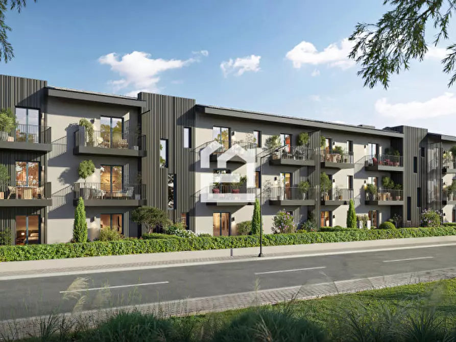 Immagine 3 di Appartamento in vendita  in la famiglia a Lonato del Garda