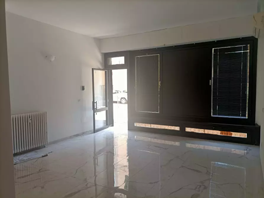 Immagine 6 di Ufficio in vendita  in Via Tripoli, 2 a Parma