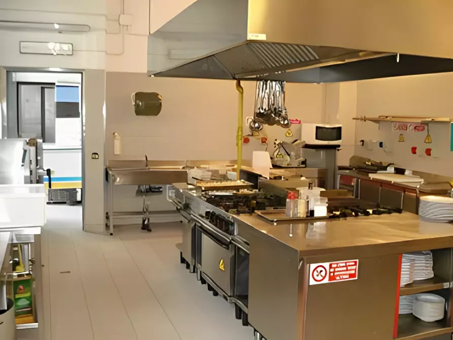 Immagine 4 di Hotel in vendita  in Via Angelo Amasieri 4 - Achille Tellini 3 a Udine