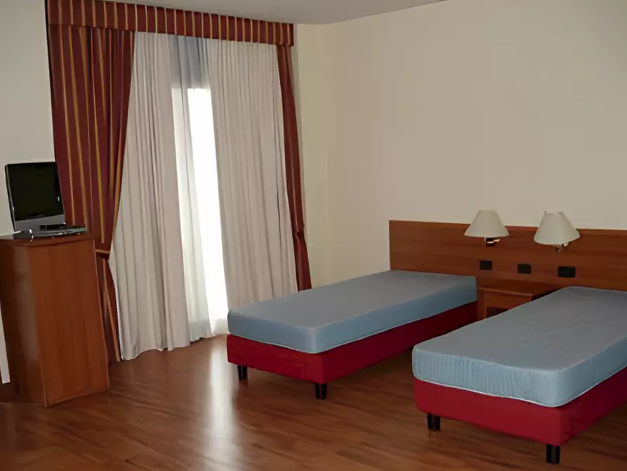 Immagine 5 di Hotel in vendita  in Via Angelo Amasieri 4 - Achille Tellini 3 a Udine