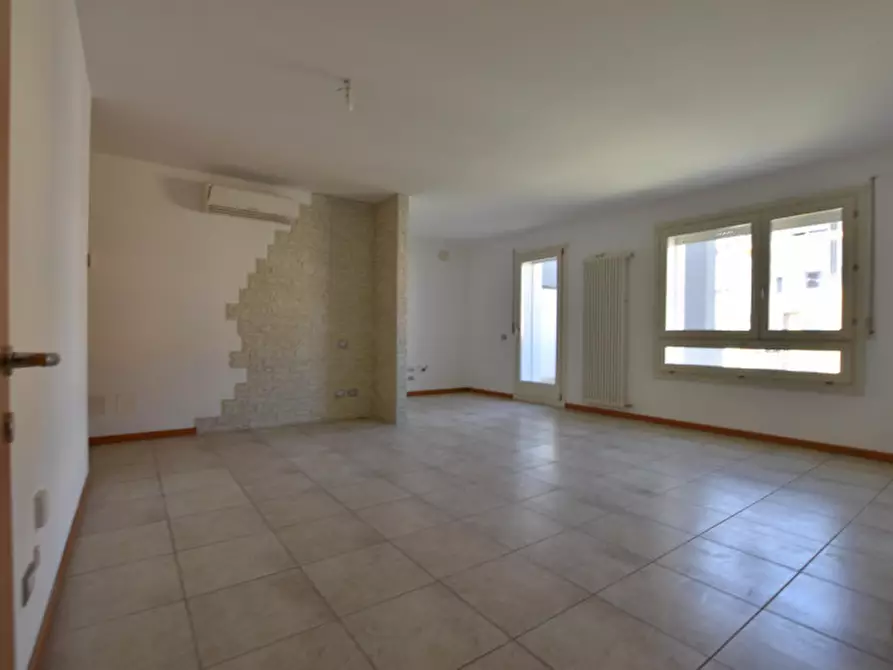 Immagine 1 di Attico in vendita  in Via Giovanni Canestrini a Padova