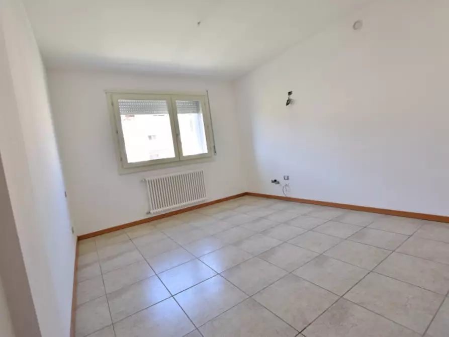 Immagine 13 di Attico in vendita  in Via Giovanni Canestrini a Padova