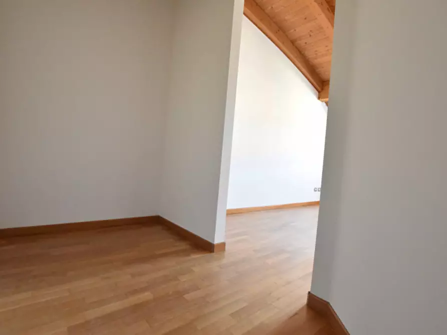 Immagine 27 di Attico in vendita  in Via Giovanni Canestrini a Padova