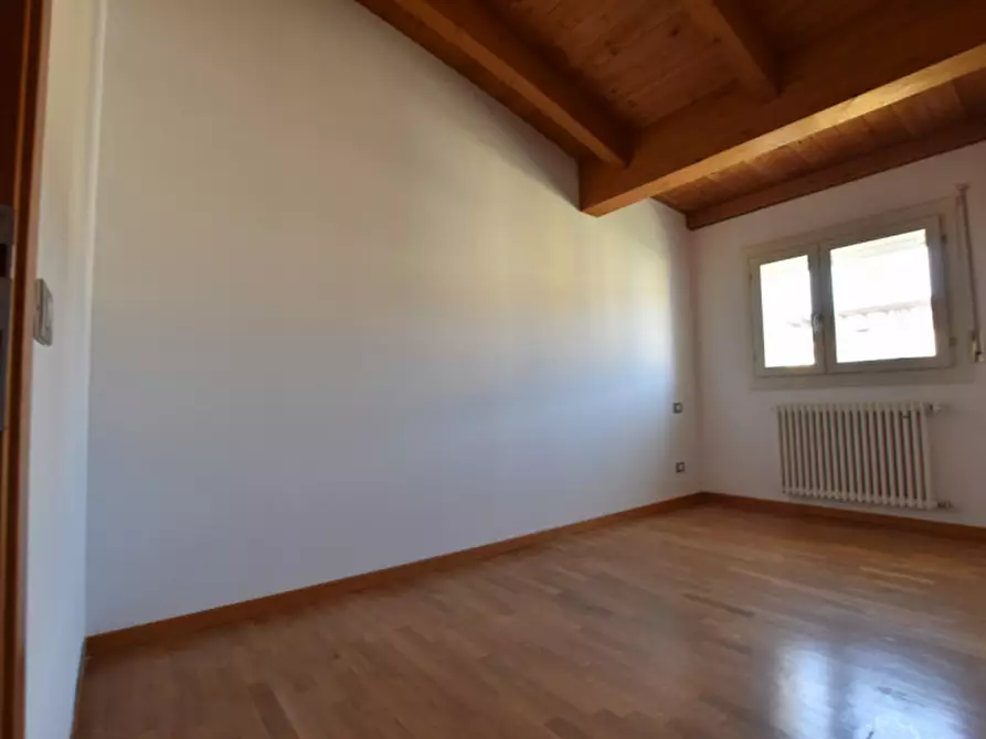 Immagine 37 di Attico in vendita  in Via Giovanni Canestrini a Padova