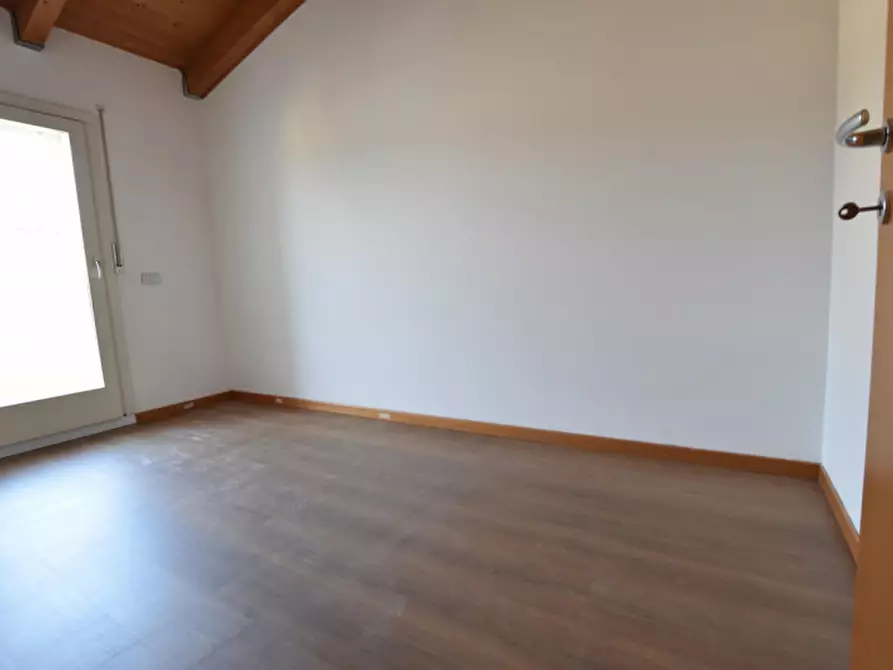 Immagine 39 di Attico in vendita  in Via Giovanni Canestrini a Padova