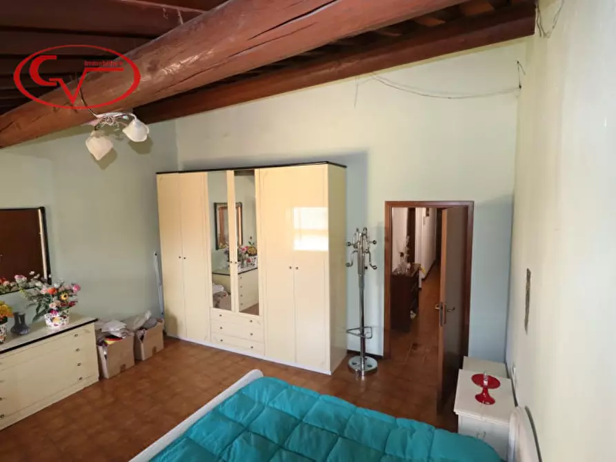 Immagine 10 di Appartamento in vendita  in via isidoro del lungo a Montevarchi