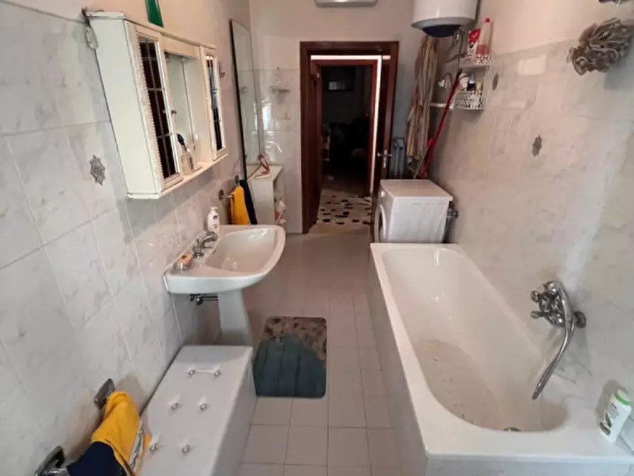 Immagine 7 di Appartamento in vendita  in Corso Umberto Primo a Montesilvano