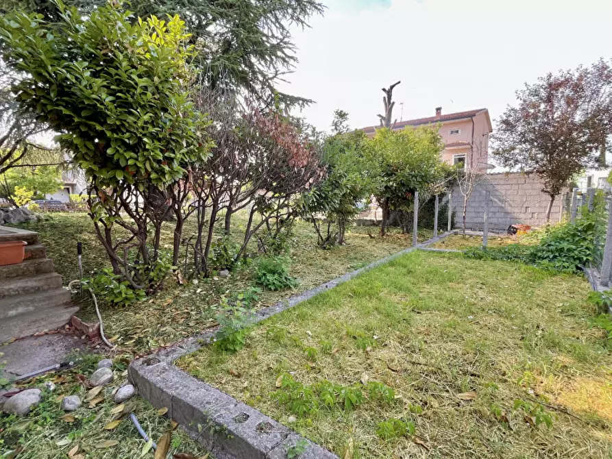 Immagine 10 di Casa indipendente in vendita  in Via Santa Giustina a Montichiari