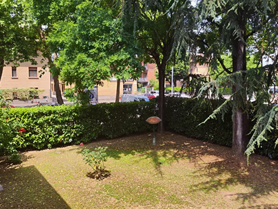 Immagine 3 di Casa indipendente in vendita  in via XXIV Maggio a Parma