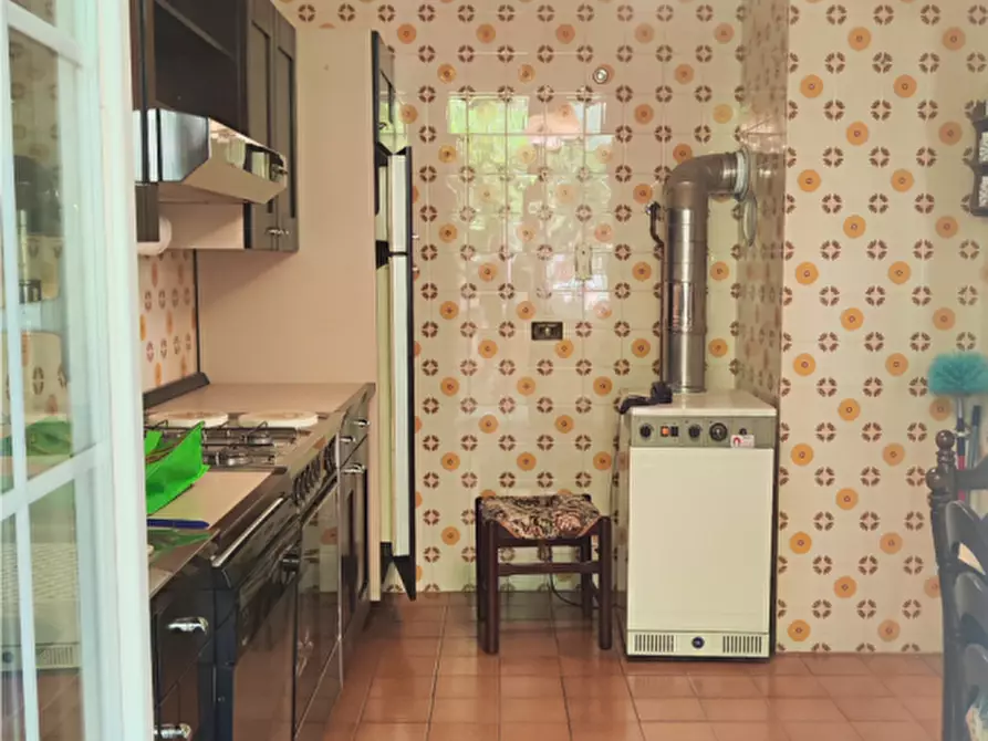 Immagine 6 di Casa indipendente in vendita  in via XXIV Maggio a Parma