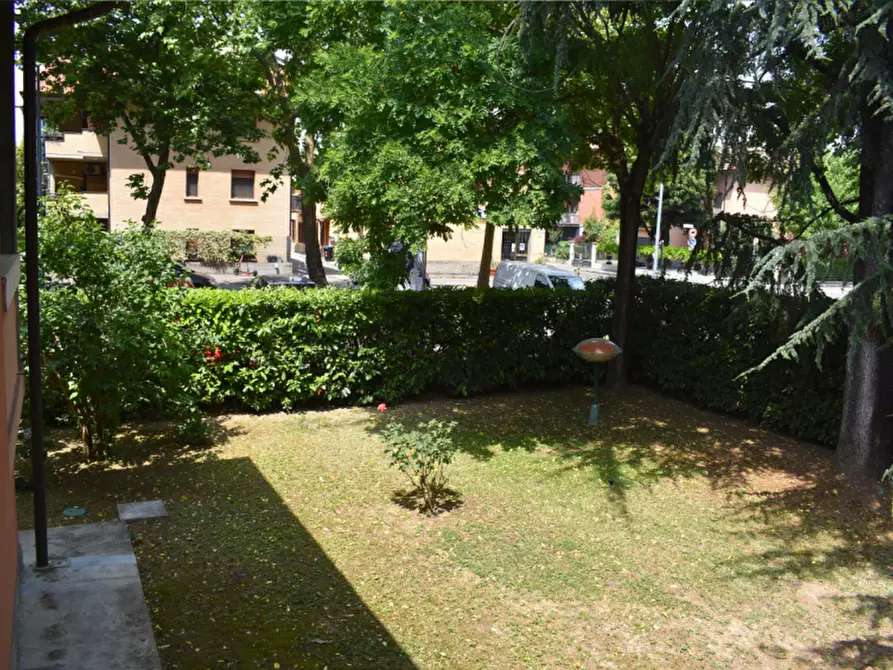 Immagine 11 di Casa indipendente in vendita  in via XXIV Maggio a Parma