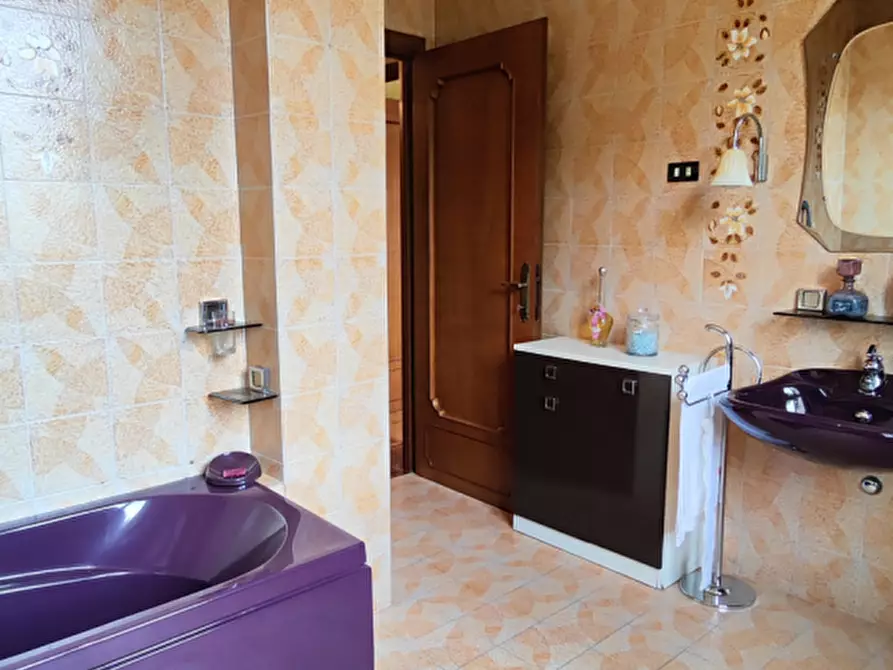 Immagine 13 di Casa indipendente in vendita  in via XXIV Maggio a Parma