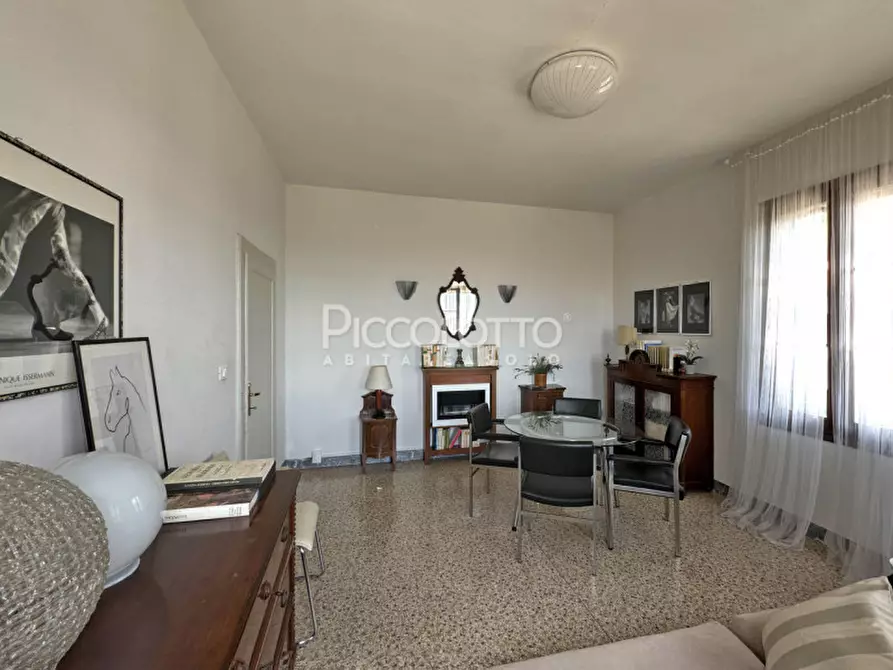 Immagine 3 di Appartamento in vendita  in via Foresto Vecchio a Asolo