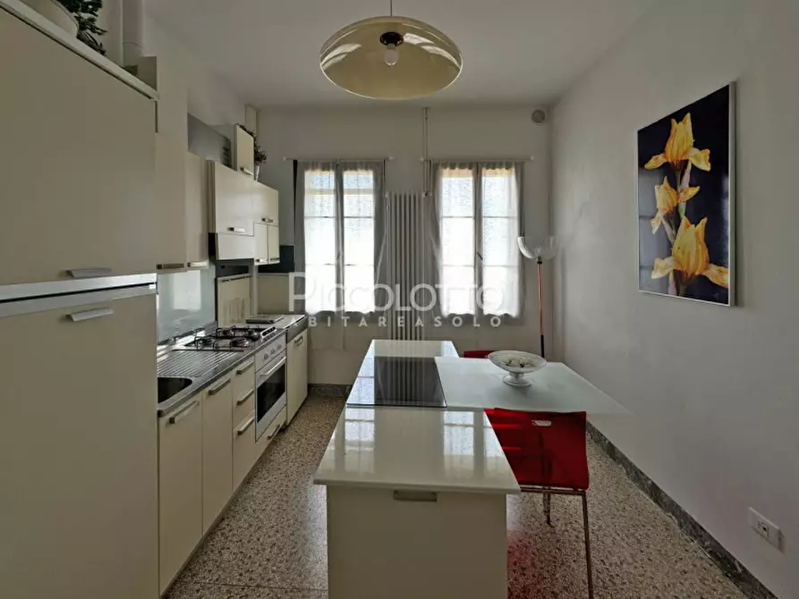 Immagine 4 di Appartamento in vendita  in via Foresto Vecchio a Asolo