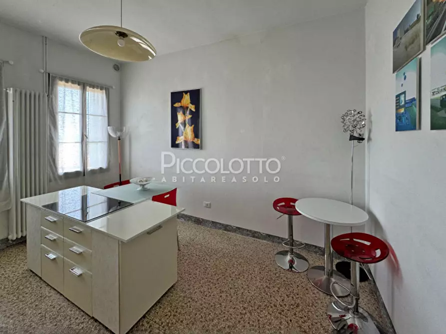 Immagine 5 di Appartamento in vendita  in via Foresto Vecchio a Asolo