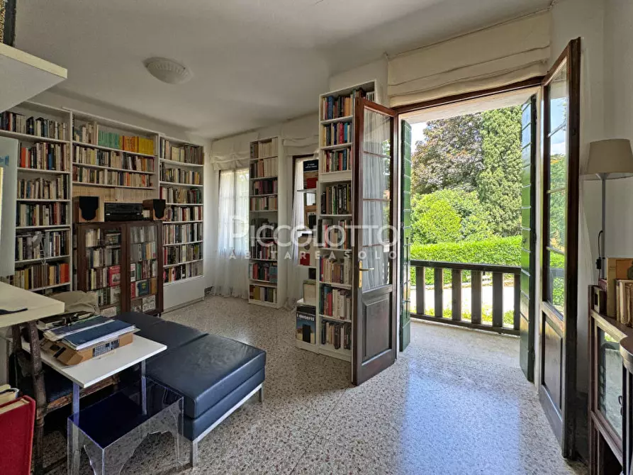 Immagine 7 di Appartamento in vendita  in via Foresto Vecchio a Asolo