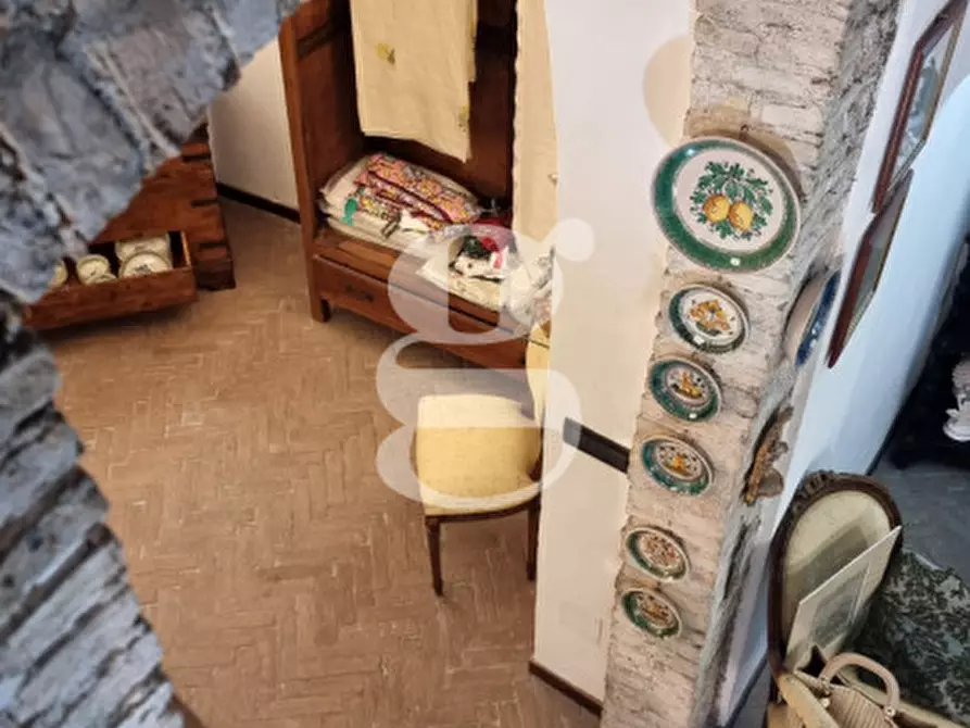 Immagine 11 di Negozio in vendita  in LUNGOMARE GIUSEPPE GARIBALDI, 175 a Milazzo