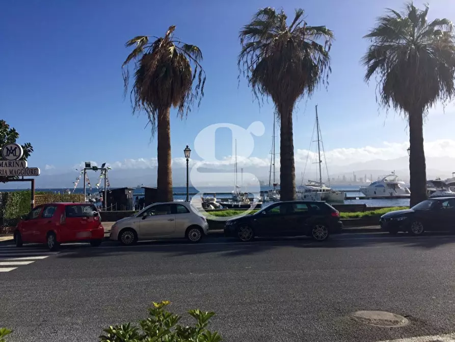 Immagine 24 di Negozio in vendita  in LUNGOMARE GIUSEPPE GARIBALDI, 175 a Milazzo